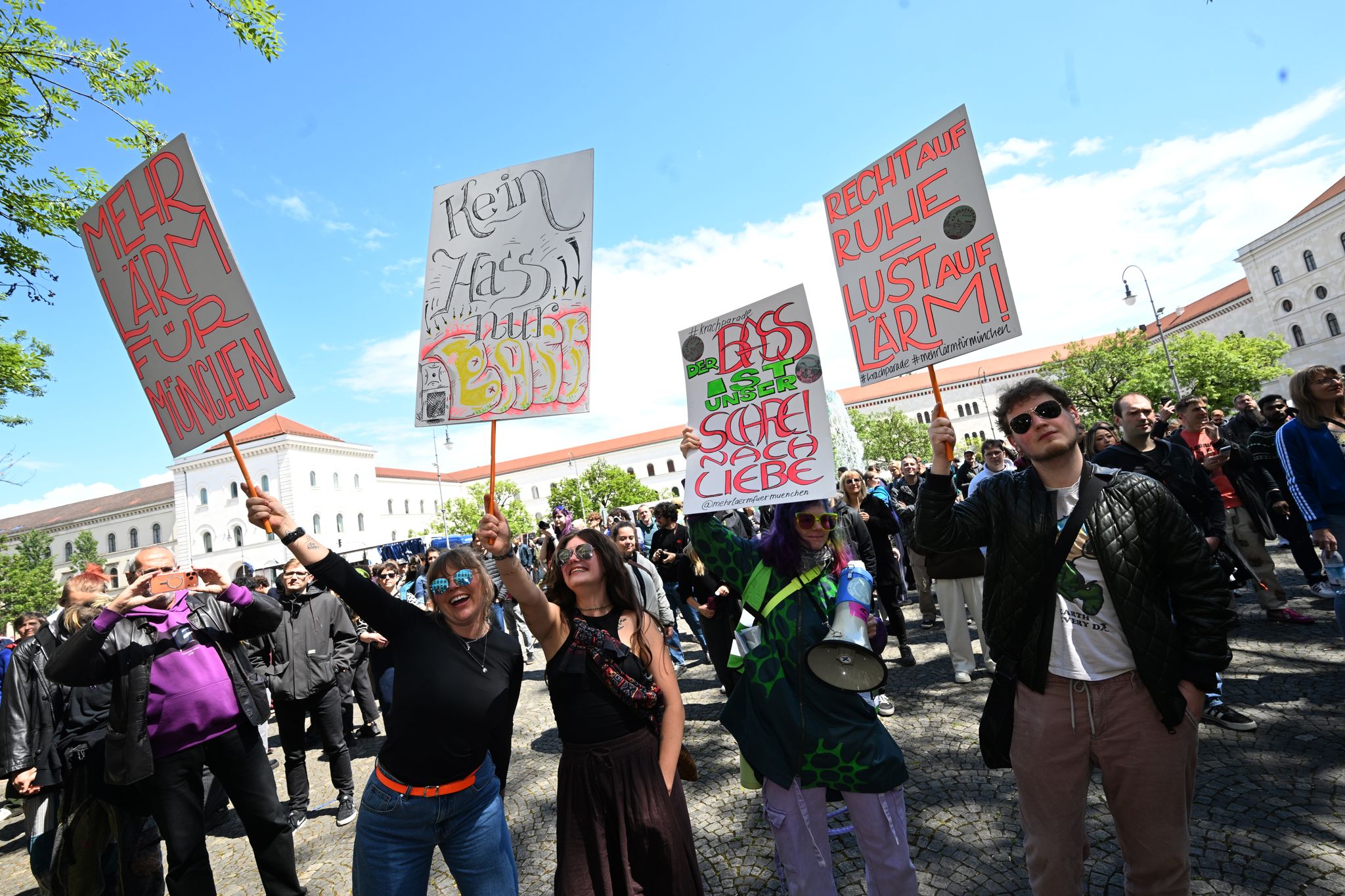 "Krachparade" - Demo für Subkultur