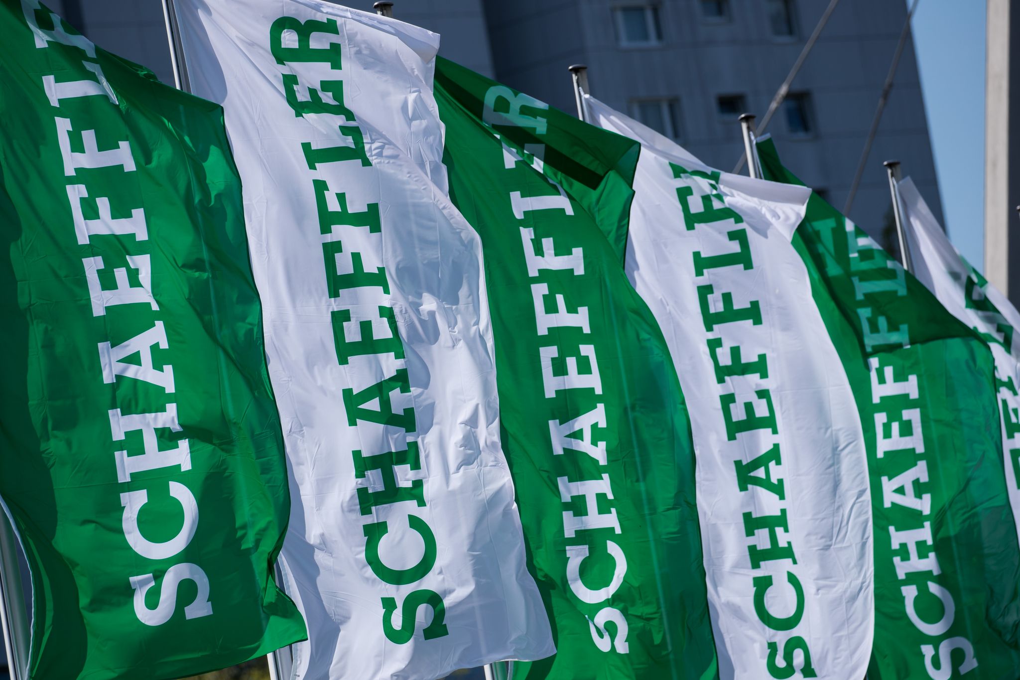 Schaeffler-Flaggen