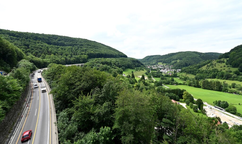 Autobahn 8 - Albaufstieg