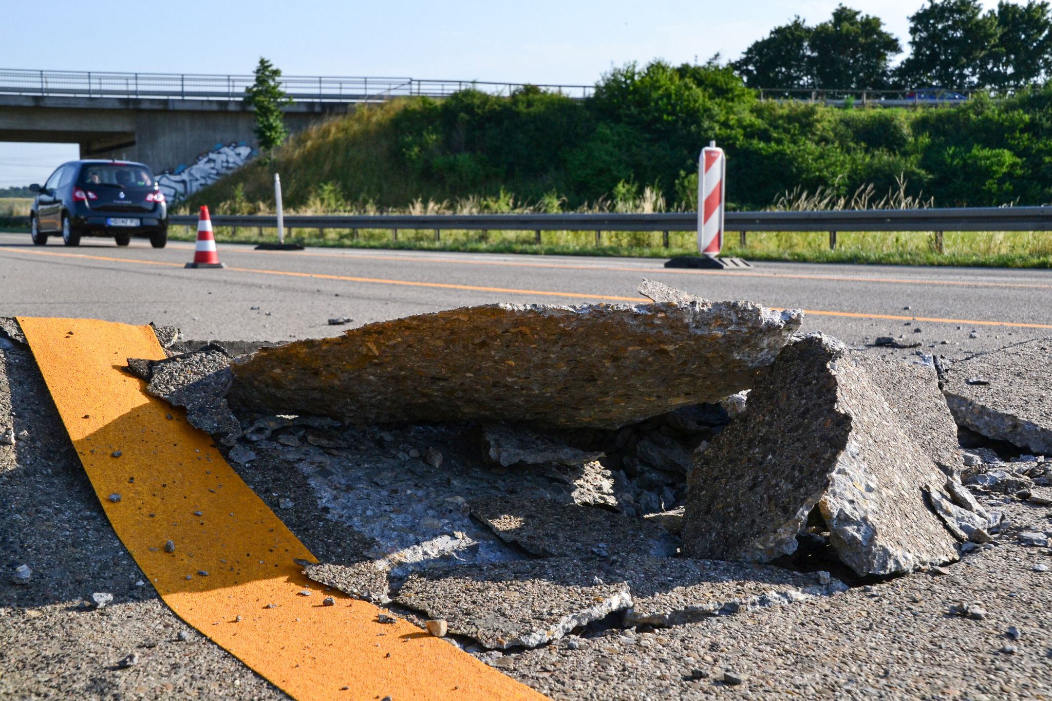 «Blow up» auf der Autobahn A5