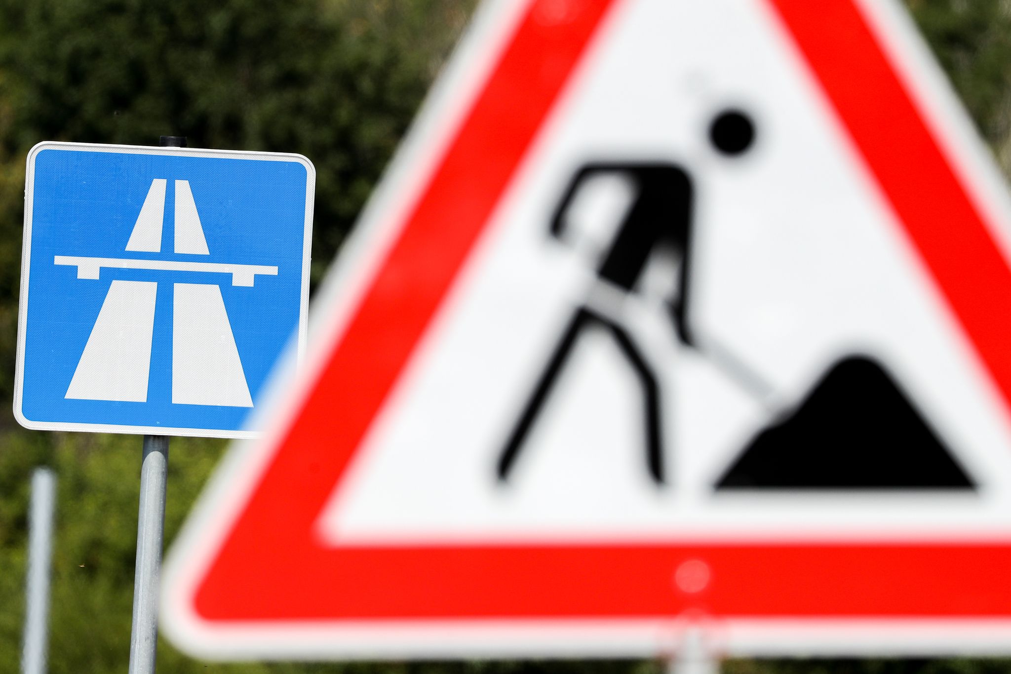 Symbolbild Bauarbeiten Autobahn