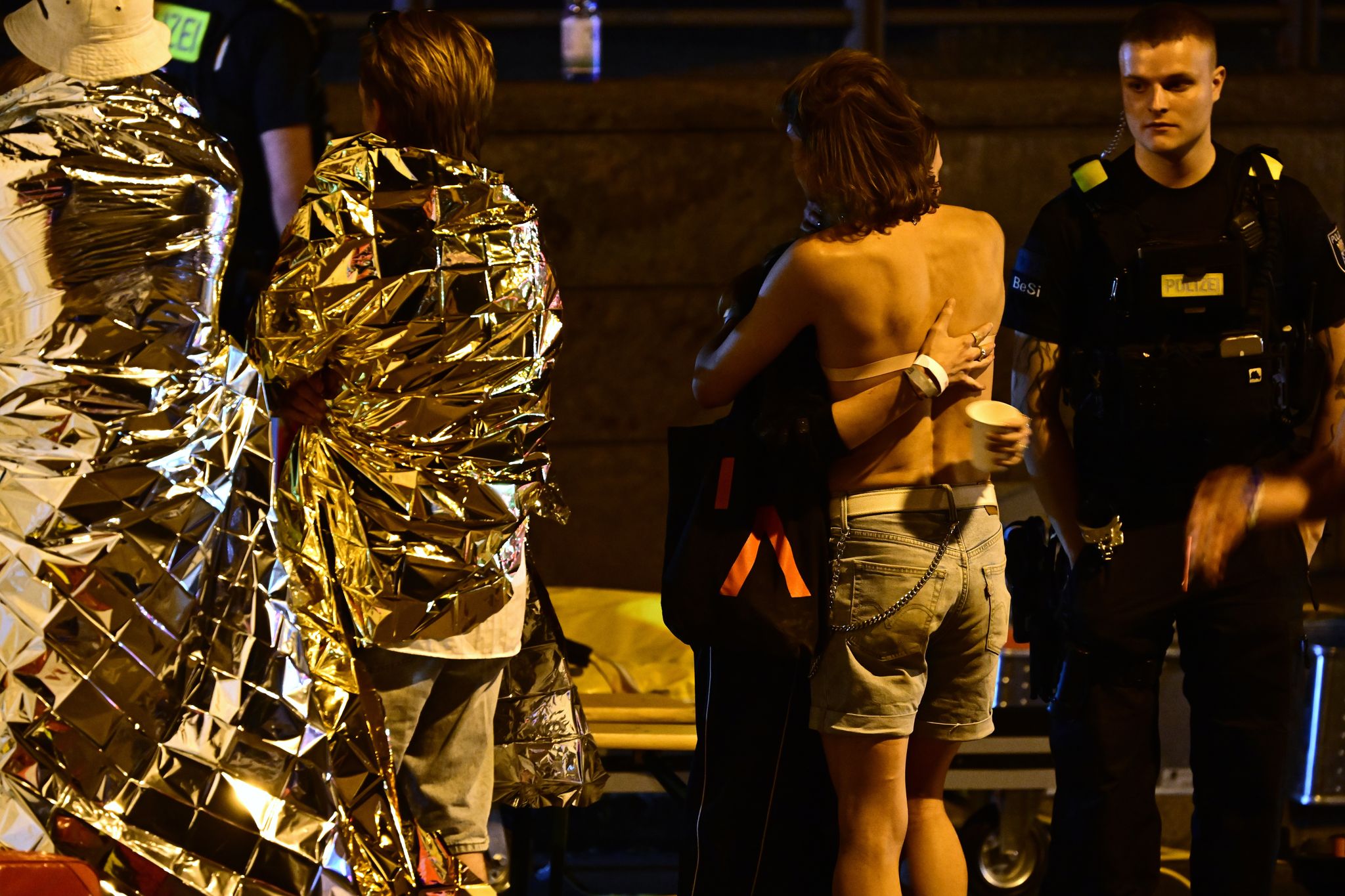 Auto rast in Menschenmenge - CSD in Berlin abgebrochen