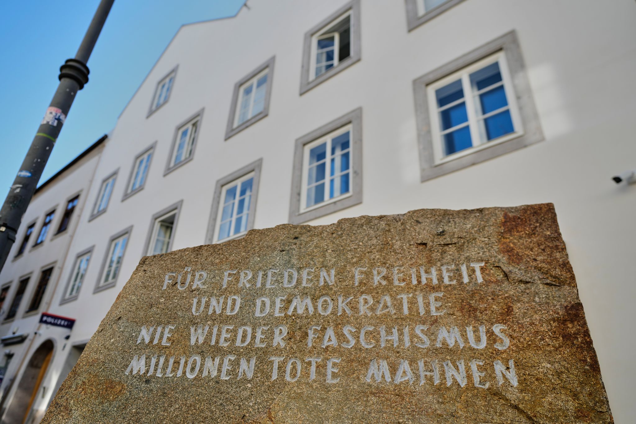 Eröffnung Polizeistation in Hitlers Geburtshaus