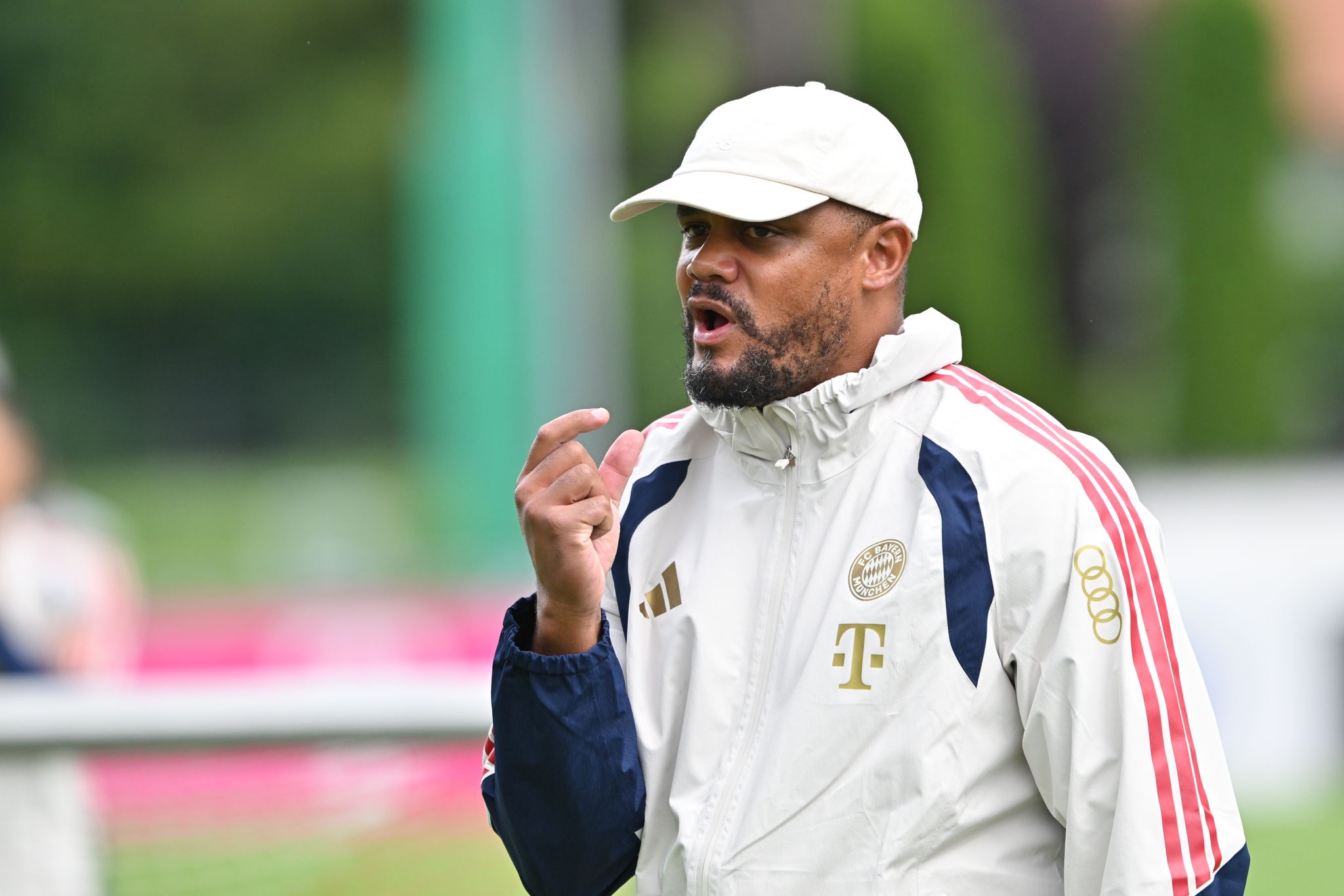 Beginn Trainingslager FC Bayern München