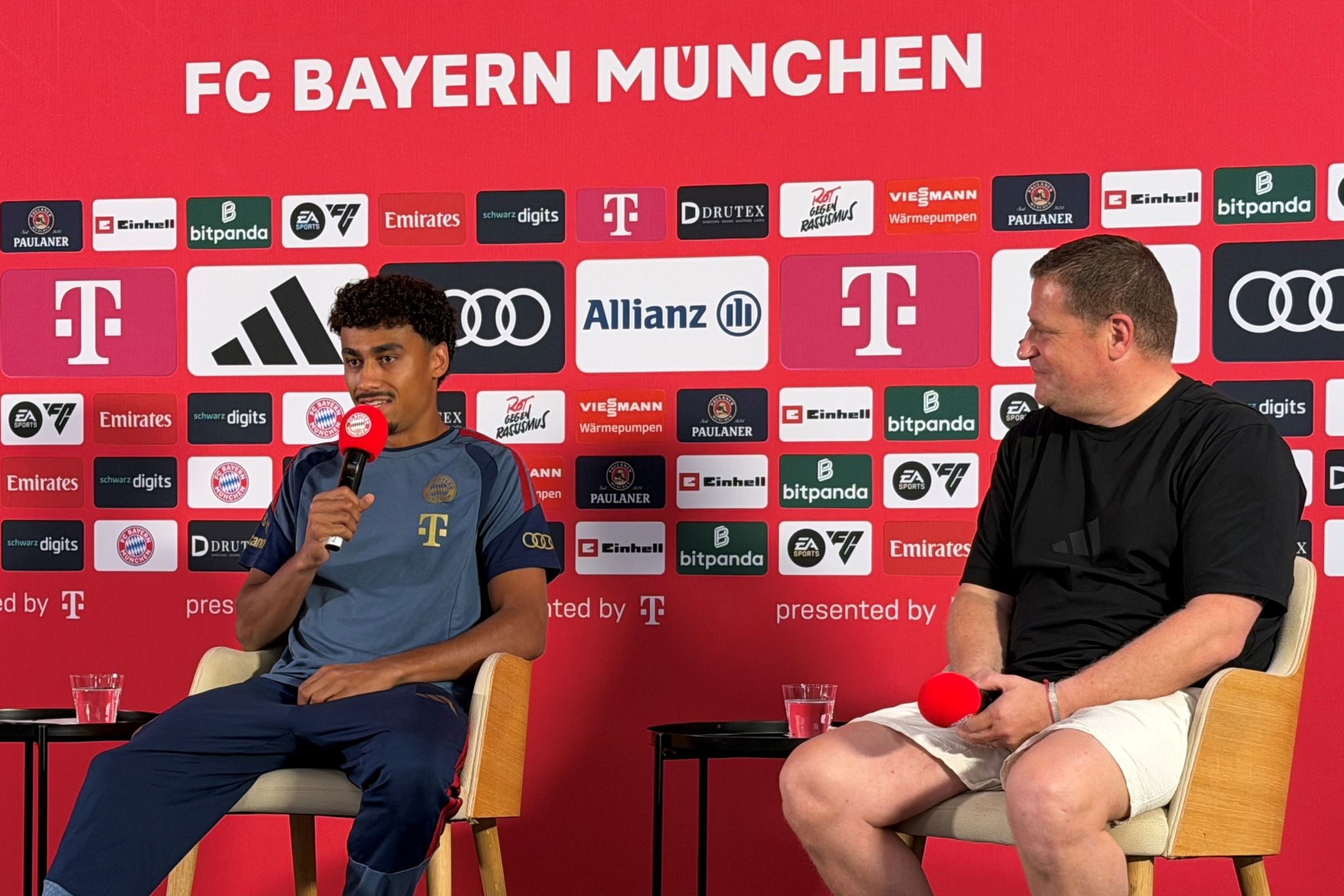 Pressekonferenz FC Bayern