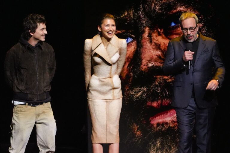 Denis Villeneuve (r), Timothée Chalamet (l) und Zendaya
