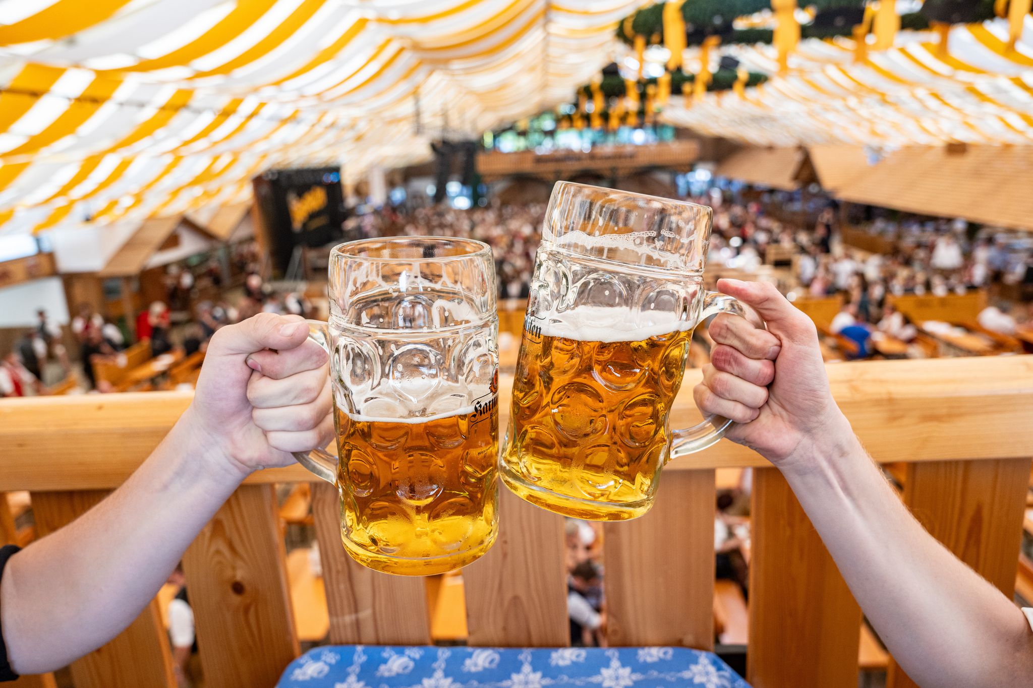 Beginn des Gäubodenvolksfestes
