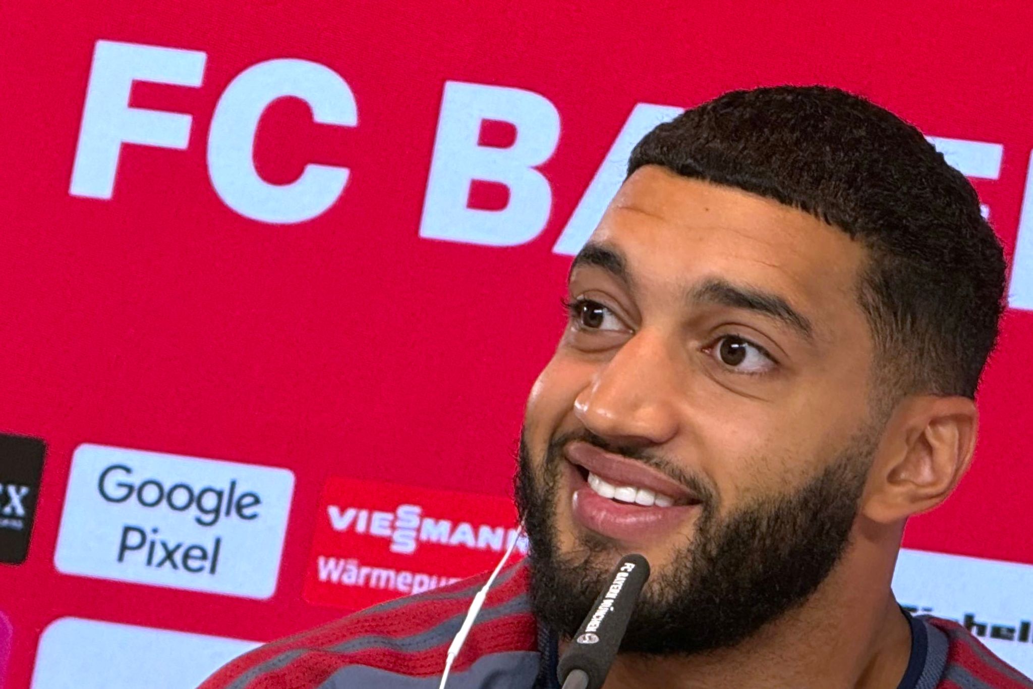 Vorstellung Ismael Saibari beim FC Bayern München