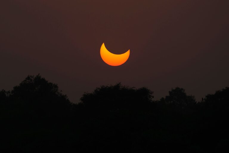 Partielle Sonnenfinsternis - Pakistan