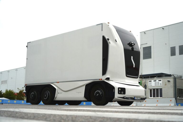 Vorstellung autonomer E-Lastwagen der Firma Einride