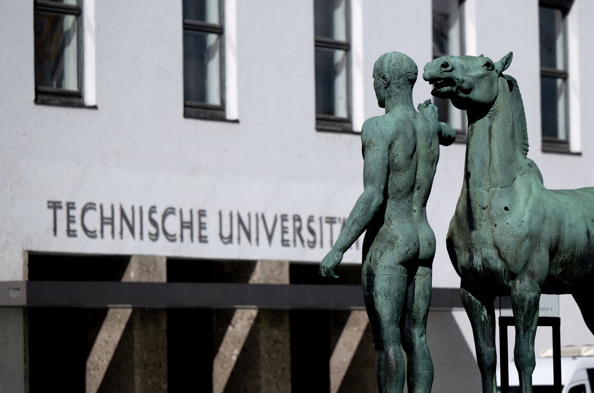 Haupteingang der Technischen Universität München