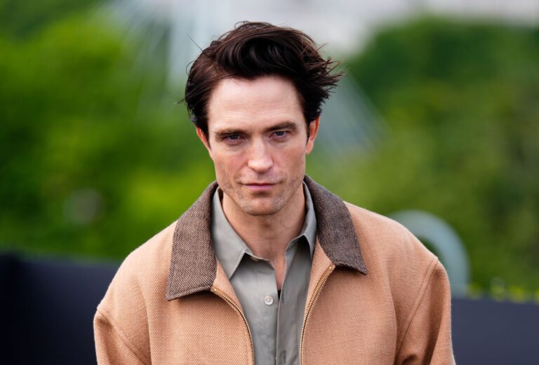 Robert Pattinson
