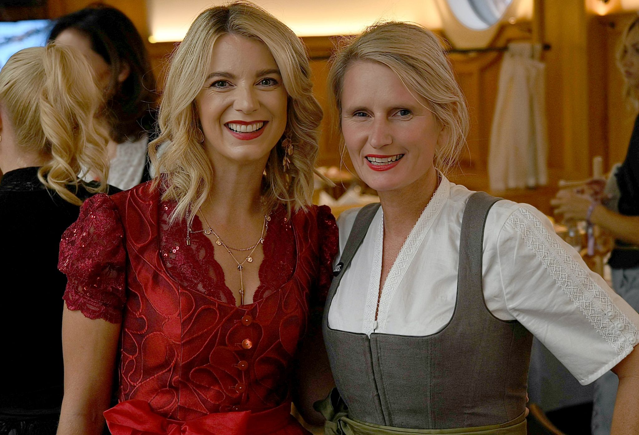 Franziska Reichert und Sina Scherer
