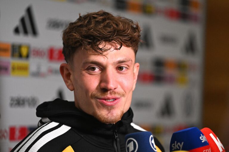 Fußball-Nationalmannschaft: Mixed Zone