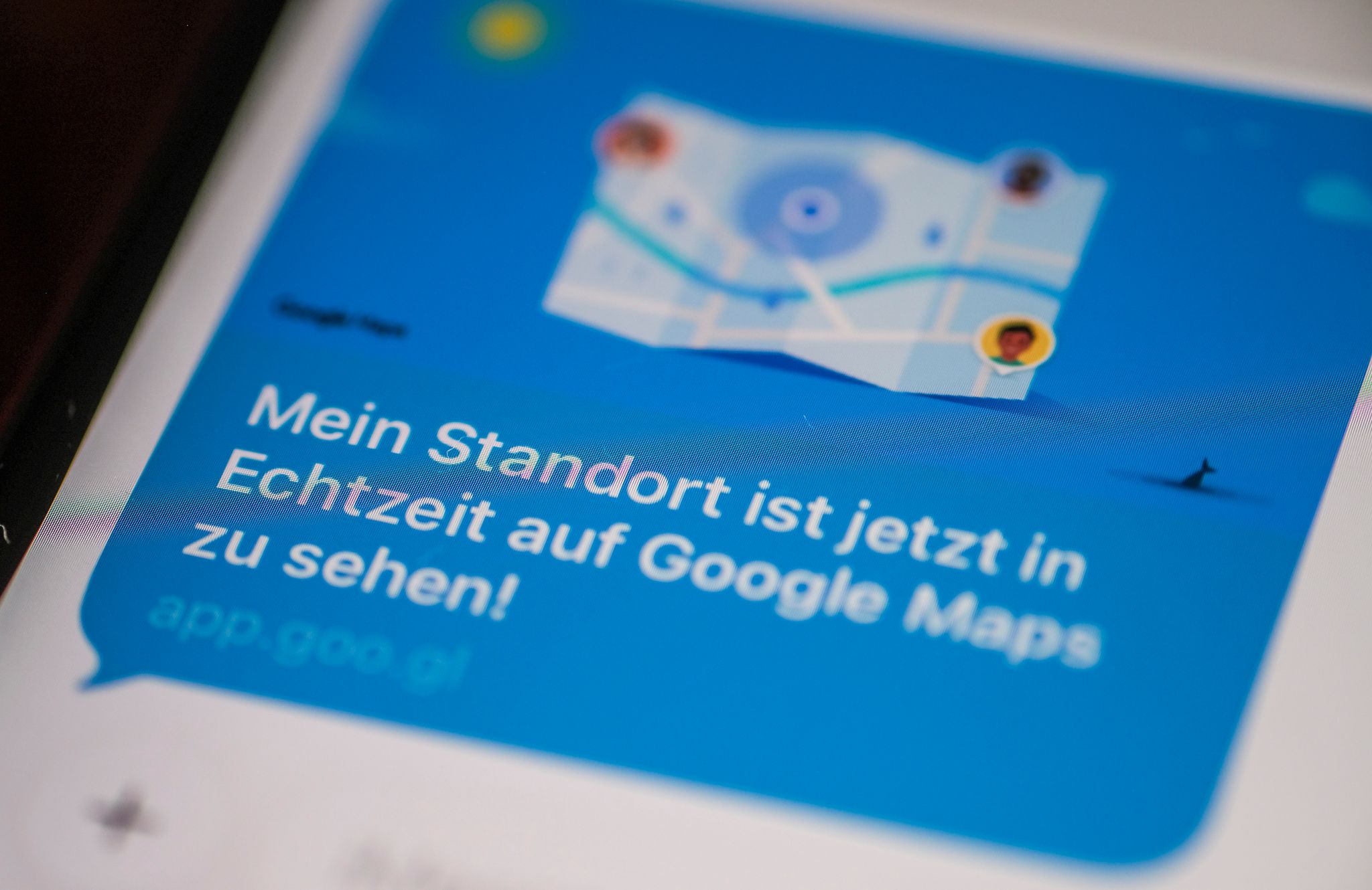 Teilen des Live-Standorts via Smartphone