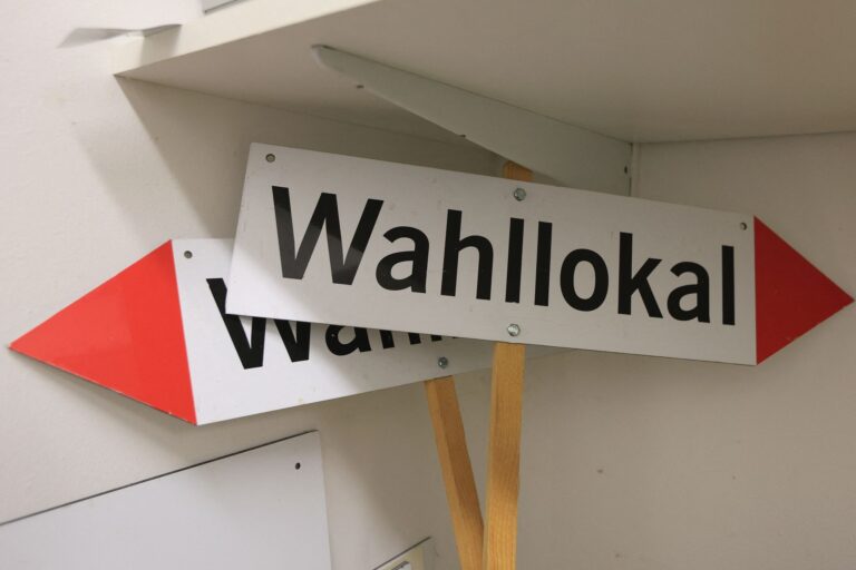 Vorbereitung für Briefwahl in Sachsen-Anhalt