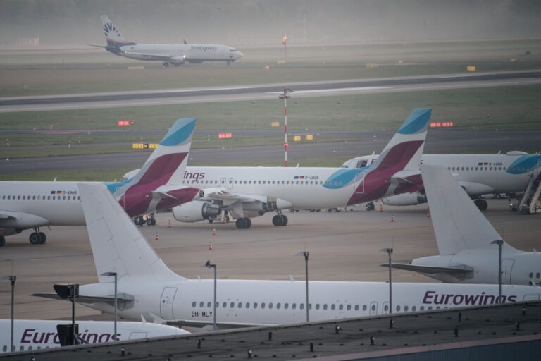 Eurowings-Maschinen am Boden
