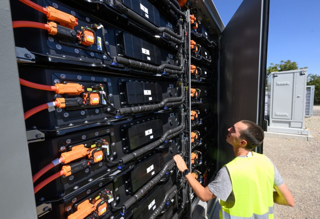 Batteriespeicher geht in Betrieb