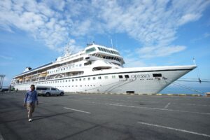 US-Kreuzfahrtschiff in Kambodscha